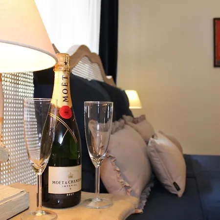 Historical Zaffir House - Market Square *