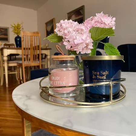 Historical Zaffir House - Market Square