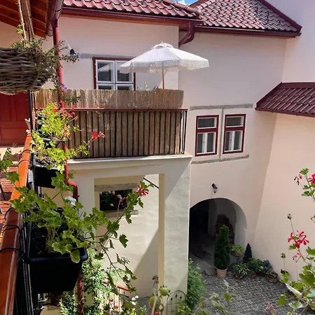 Historical Zaffir House - Market Square *