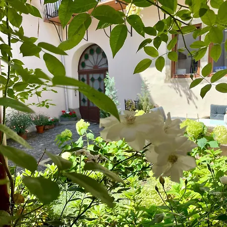 Historical Zaffir House - Market Square *