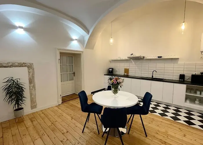 Historical Zaffir House - Market Square レヴォチャ