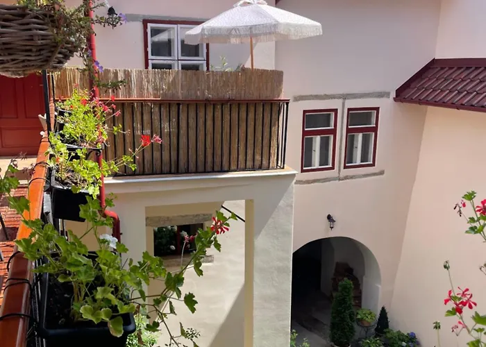 Historical Zaffir House - Market Square *